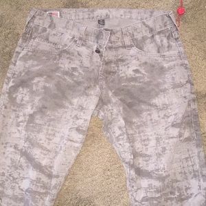 Men’s true religion jeans